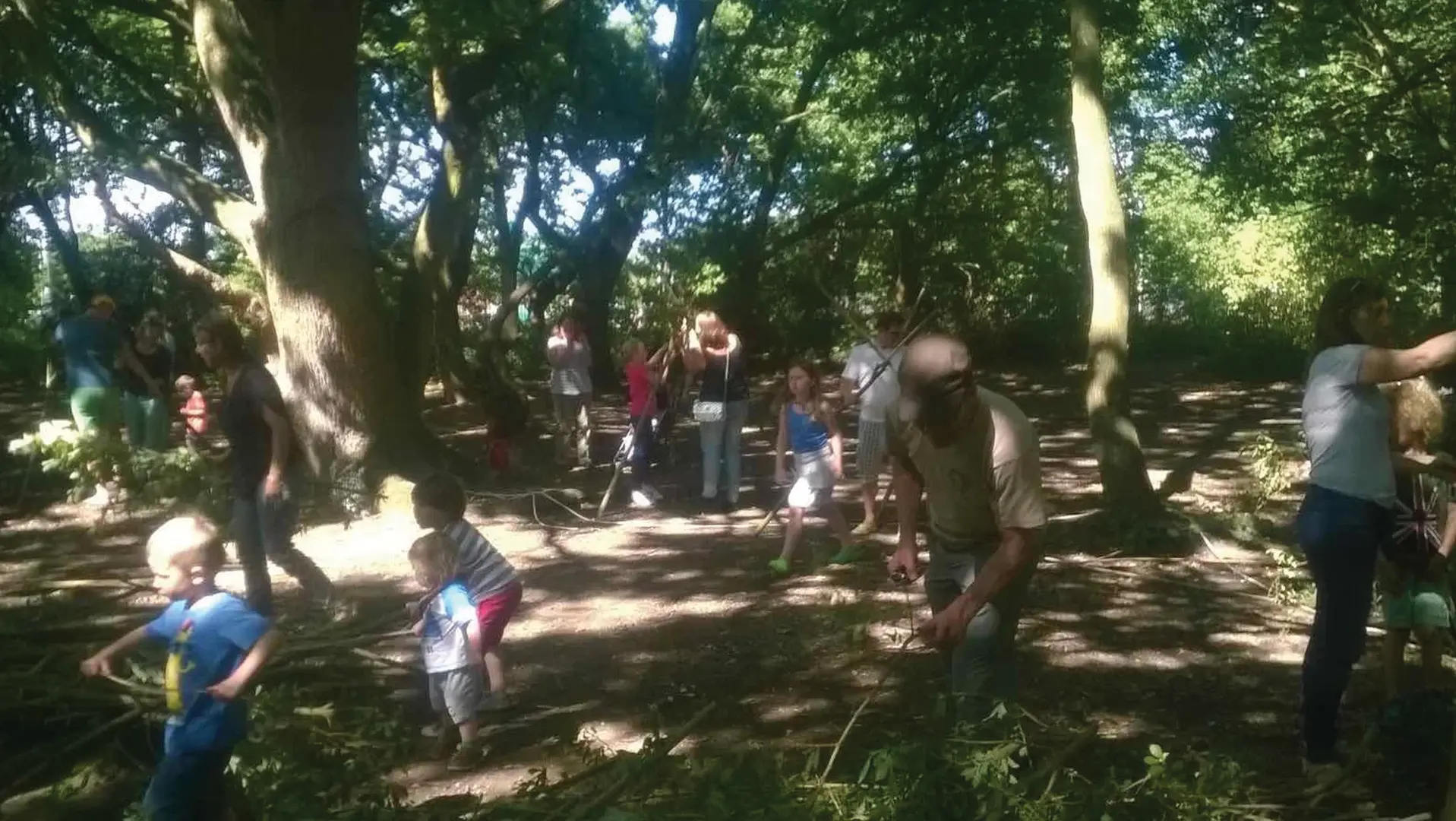 Tootingwalks is two audio walks, created through interviews with local groups. Each route takes walkers through familiar and less familiar parts of what we came to recognise as a very special part of London.